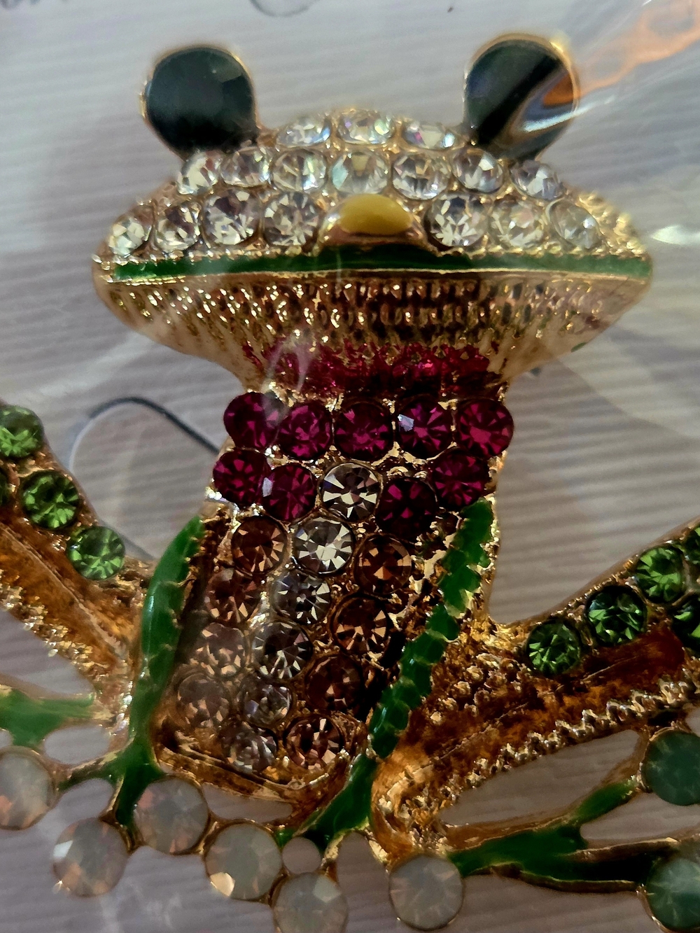 Fashion Jewelry Multicolor Crystal Frog Brooch with Green Enamel